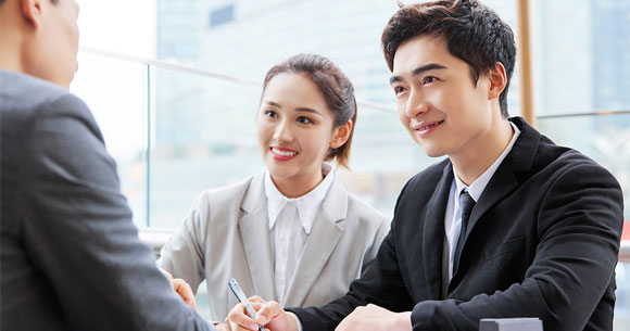 海外公司注册代办机构告诉你：注册新加坡公司与香港公司，如何选择？