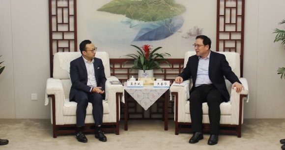 江苏省贸促会领导会见彦德国际执行董事龚彦斌一行